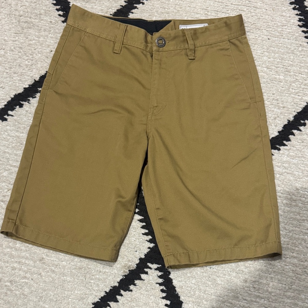 Volcom stone boys Tan Chino Shorts 27”/14Y
